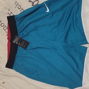 NWT Men's Nike Basketball Shorts | Size M